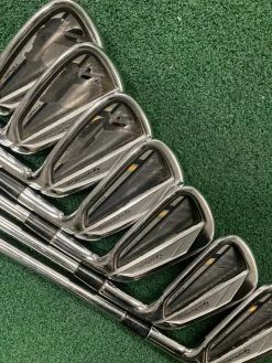 TaylorMade RocketBladez Tour Irons (4-pw) // Stiff