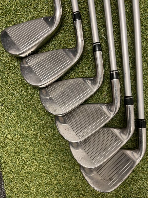 Callaway X2 Hot Ladies Set 5-SW (NO 6 IRON) Light 2 Callaway X2 Hot Ladies Set 5-SW (NO 6 IRON) Light - Image 2