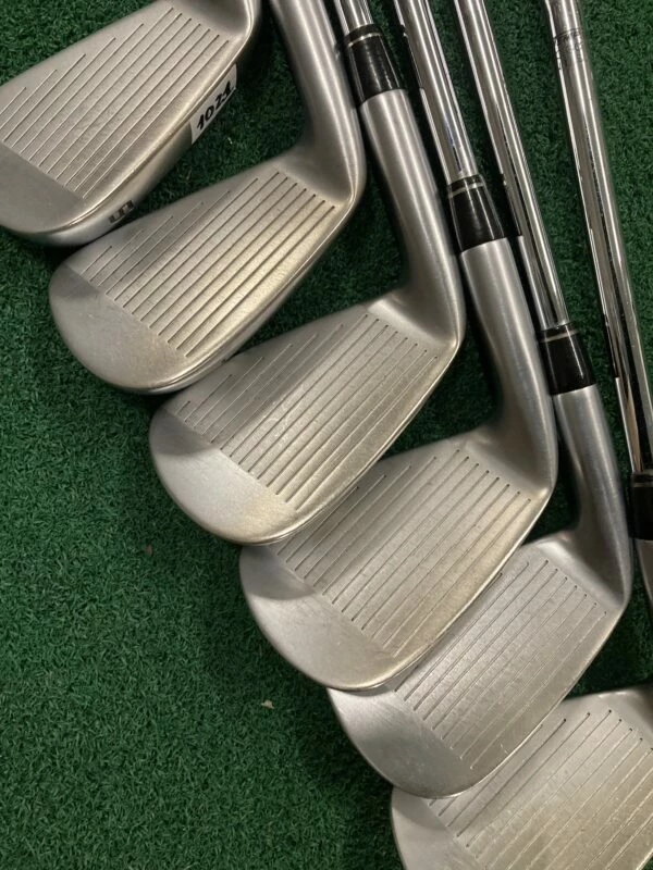 Benross RipSpeed Irons (5-PW) // Stiff 2 Benross RipSpeed Irons (5-PW) // Stiff - Image 2
