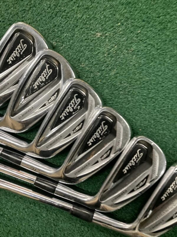 Titliest AP2 716 Forged Irons 4-9//Stiff KBS 1 Titliest AP2 716 Forged Irons 4-9//Stiff KBS