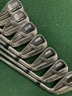 TaylorMade M5 4-PW//X100 Extra Stiff