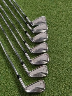 Taylormade P7-MC 4-PW // Stiff