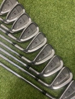 TaylorMade 360 3-SW // Reg