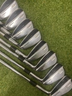 Titleist 710 Mb 3 Iron-pw // Stiff