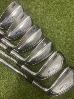 Titleist Forged Combo Set 5-PW (CB&MB) // Stiff