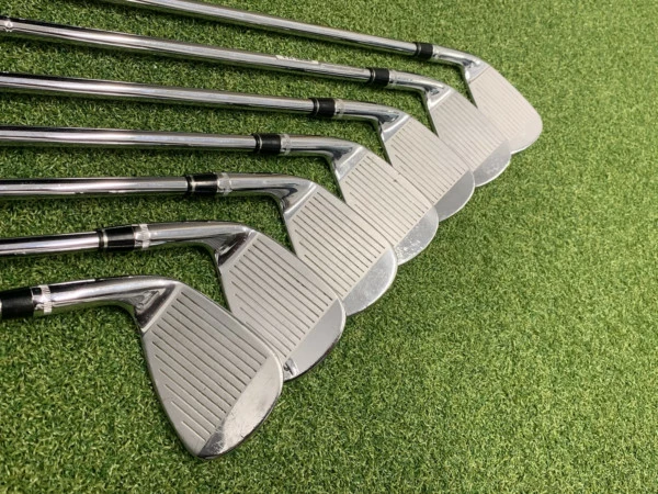 Wilson Staff FG Tour V4 Irons 4-PW // Stiff 3 Wilson Staff FG Tour V4 Irons 4-PW // Stiff - Image 3